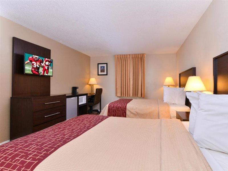 Red Roof Inn צ'יימברסבורג מראה חיצוני תמונה