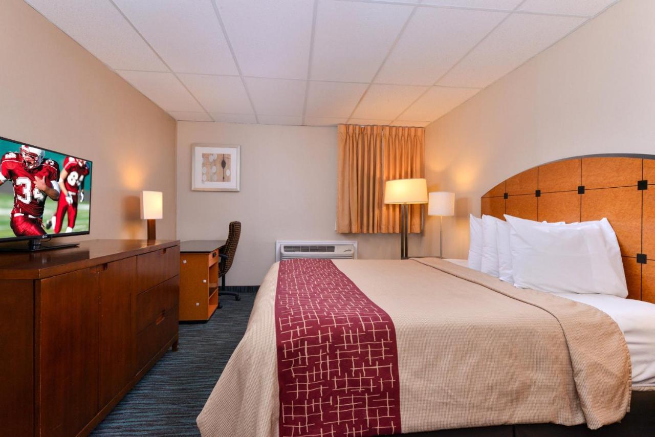 Red Roof Inn צ'יימברסבורג מראה חיצוני תמונה